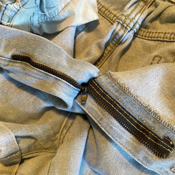 Plaid & Plain denim jean shorts ruffle-top light wash size L - Picture 6 of 12